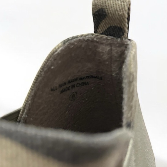 SODA Flat Women Chelsea Shoes Slip On Green Camo 8 - Picture 10 of 10